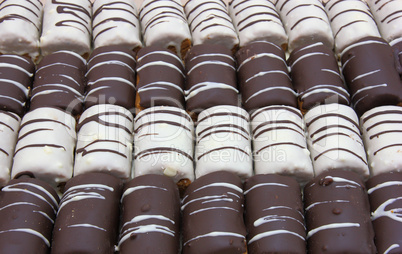 Round mini chocolate pie with strips from above