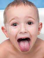 Little child tongue