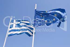 Griechische und Europaflagge