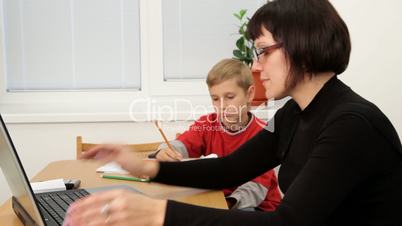 Business mum brings up the son