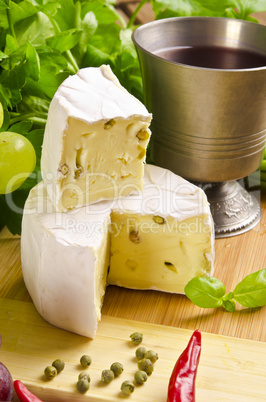 brie with green pepper