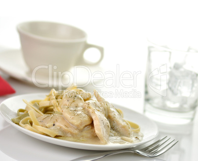 chicken and spinach pasta dinner