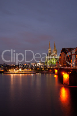 Kölner Dom bei Nacht