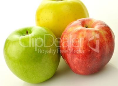 green, red and yellow apples