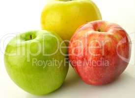 green, red and yellow apples
