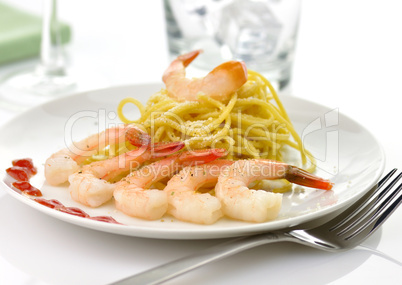 Spaghetti with shrimps