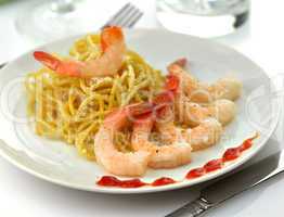 Spaghetti with shrimps