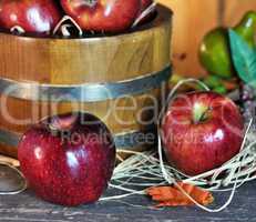 Red apples