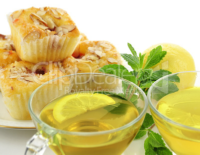 green tea and cupcakes