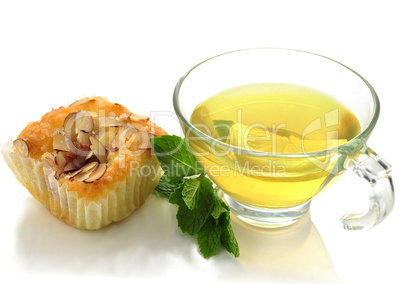 green tea and cupcakes