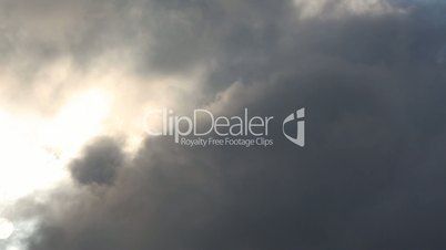 Running clouds (Time Lapse)