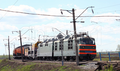 green electric locomotive