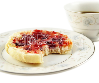 english muffins with jelly and coffee