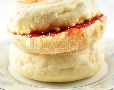 english muffins with jelly