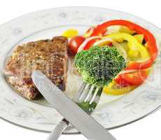 steak and fresh vegetables