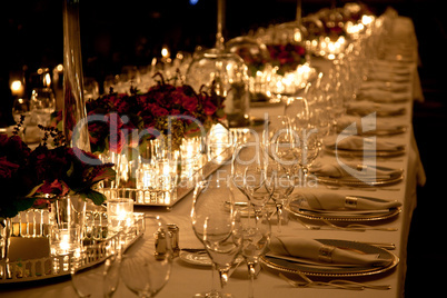 Elegant  dinner table setting 8