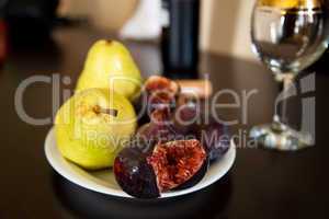 red wine and fresh fruit