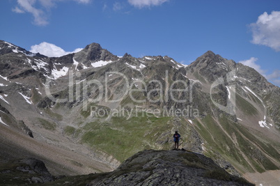 Wanderer an der Finstertaler Scharte