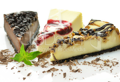 slices of cheesecakes