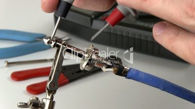 Audio cable troubleshooting