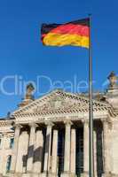 Reichstag an einem sonnigen Tag