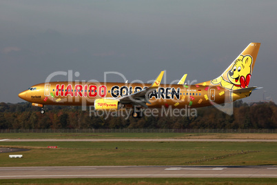 TUIfly Boeing 737 "Haribo Goldbären"