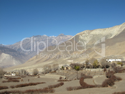 Small village on the way from Muktinath to Kagbeni
