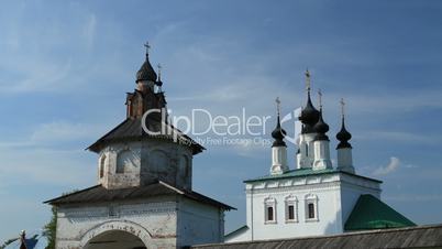 Alexandrovsky convent in Suzdal timelapse