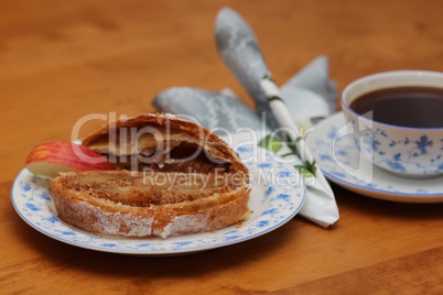 Apfelstrudel