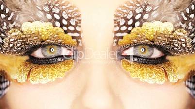 Creative Golden Eye Makeup