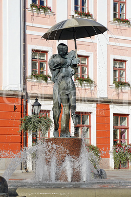 Küssende Studenten, Brunnenskulptur, Tartu, Estland