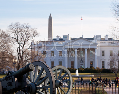 Civil war cannons at White House