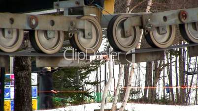 Ski lift cable pulleys