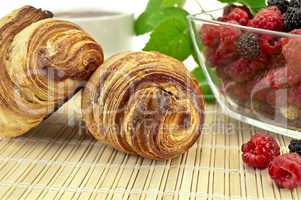 Croissants with berries