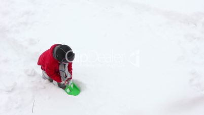 Boy play in snow