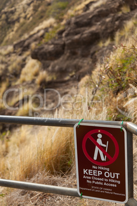 Sign in Diamond Head Crater