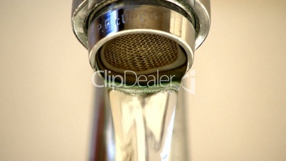 Running faucet tap macro; 4