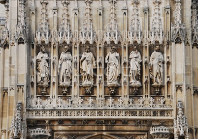 Entrance of Gloucester Cathedral (sculptures detail)