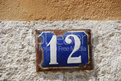 House number: 12