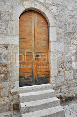 Tür in Pag, Kroatien