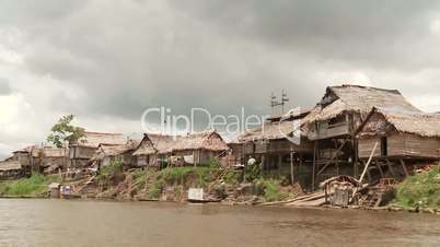 Slums am Amazonas, Peru