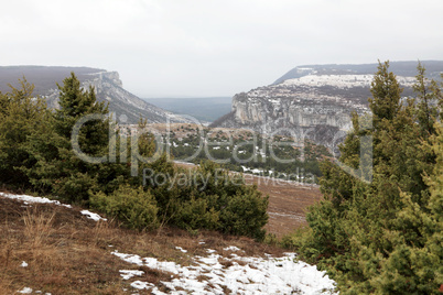 Winter cloudy in the mountains