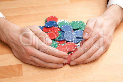 Hand und Pokerchips