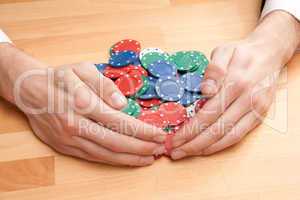 Hand und Pokerchips