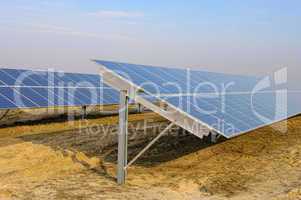Solaranlage auf Feld - solar plant on field 08