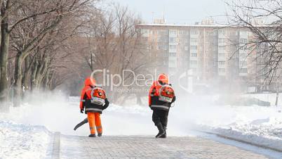 Janitors at Novodevichy Convent pond
