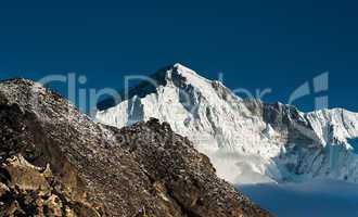 On top of Gokyo Ri: Peaks and clouds