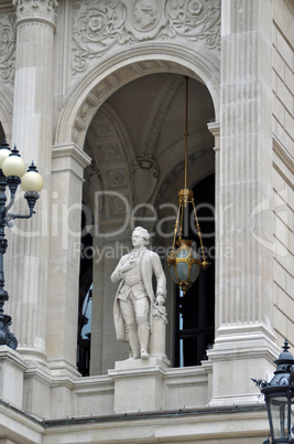 Figur an der Alten Oper in Frankfurt