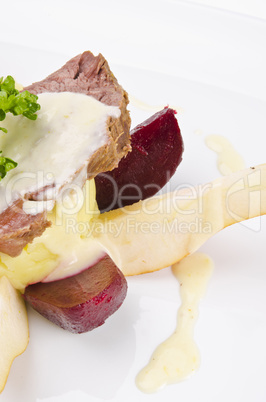 Beef with horseradish sauce