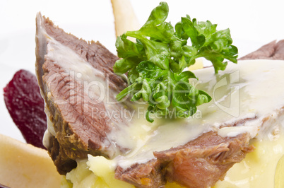 Beef with horseradish sauce